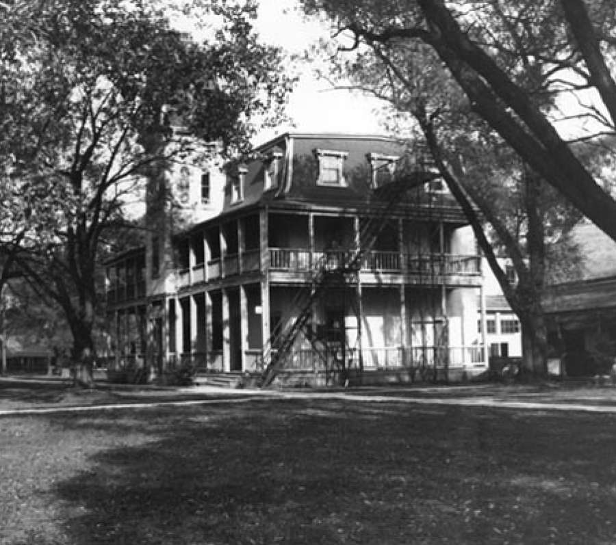 a hotel in the 1900s