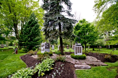 scattering memorial at Necropolis surrounded by trees