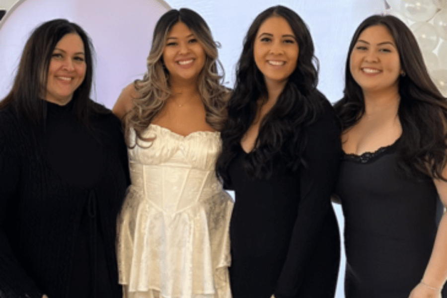 Marisa and her daughters