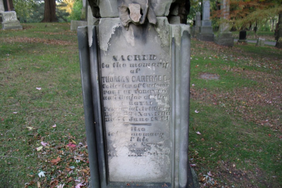 gravestone of Thomas Carfrae