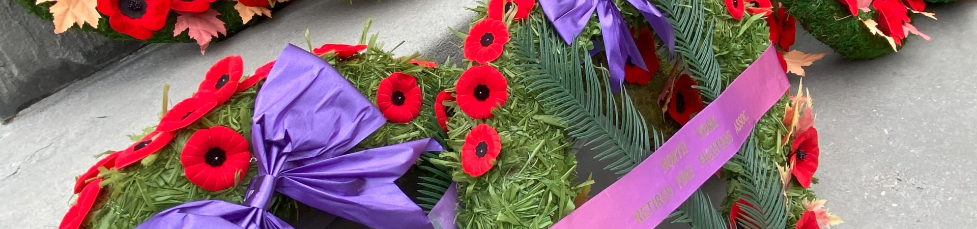 wreaths with poppies